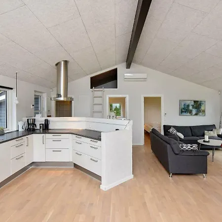Luxurious Holiday Home In Hovborg With A Scenic View Hovborg